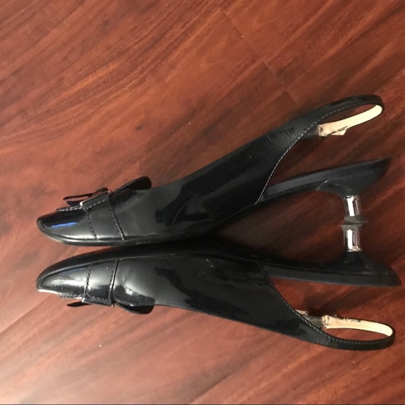 Tod’s Navy Enamel Chanel Kitten Heel Slingbacks - Picture 8 of 16